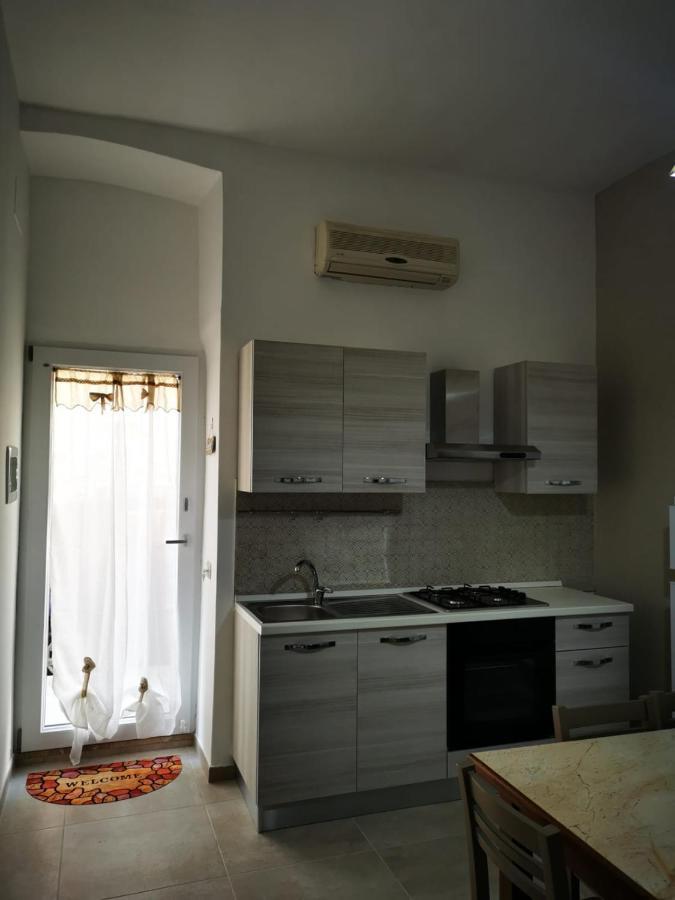 Ap Apartment - In Centro! กัลลีโปลี ภายนอก รูปภาพ