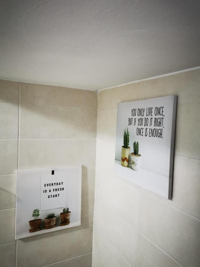 Ap Apartment - In Centro! กัลลีโปลี ภายนอก รูปภาพ