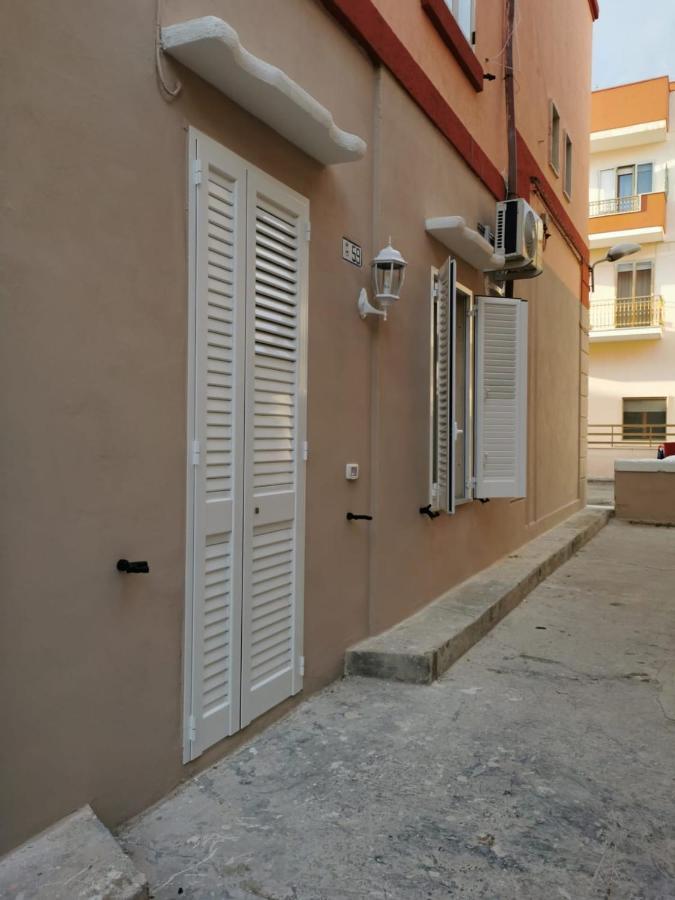 Ap Apartment - In Centro! กัลลีโปลี ภายนอก รูปภาพ
