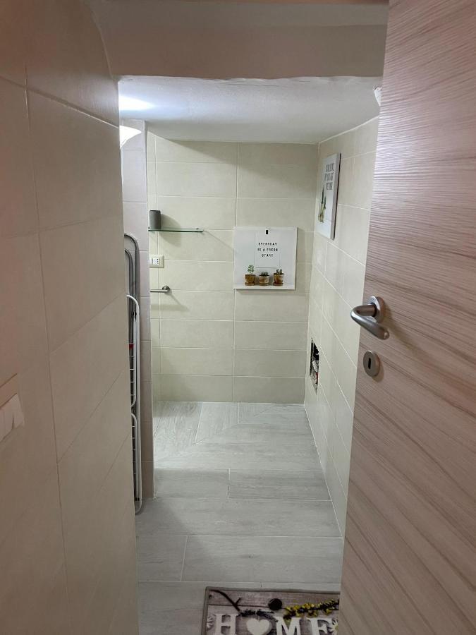 Ap Apartment - In Centro! กัลลีโปลี ภายนอก รูปภาพ