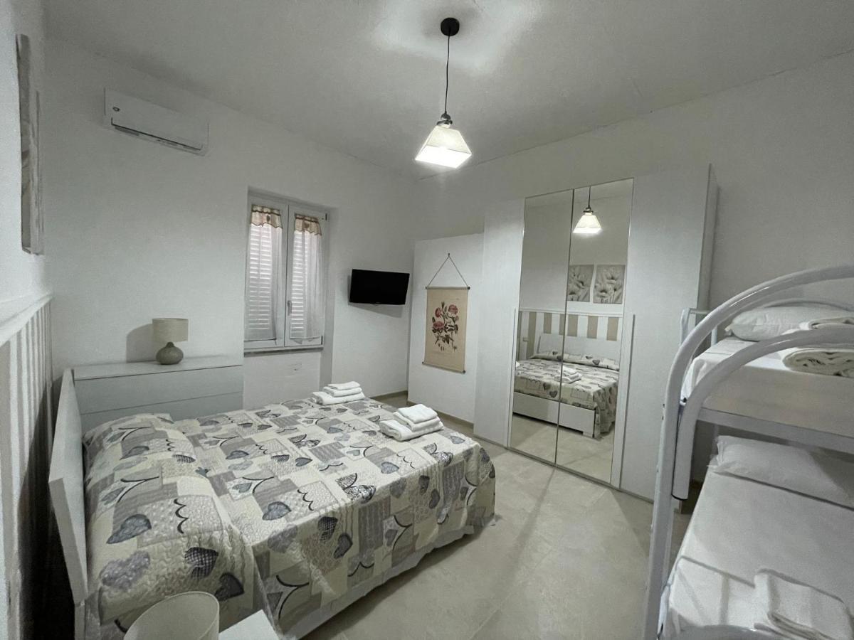 Ap Apartment - In Centro! กัลลีโปลี ภายนอก รูปภาพ