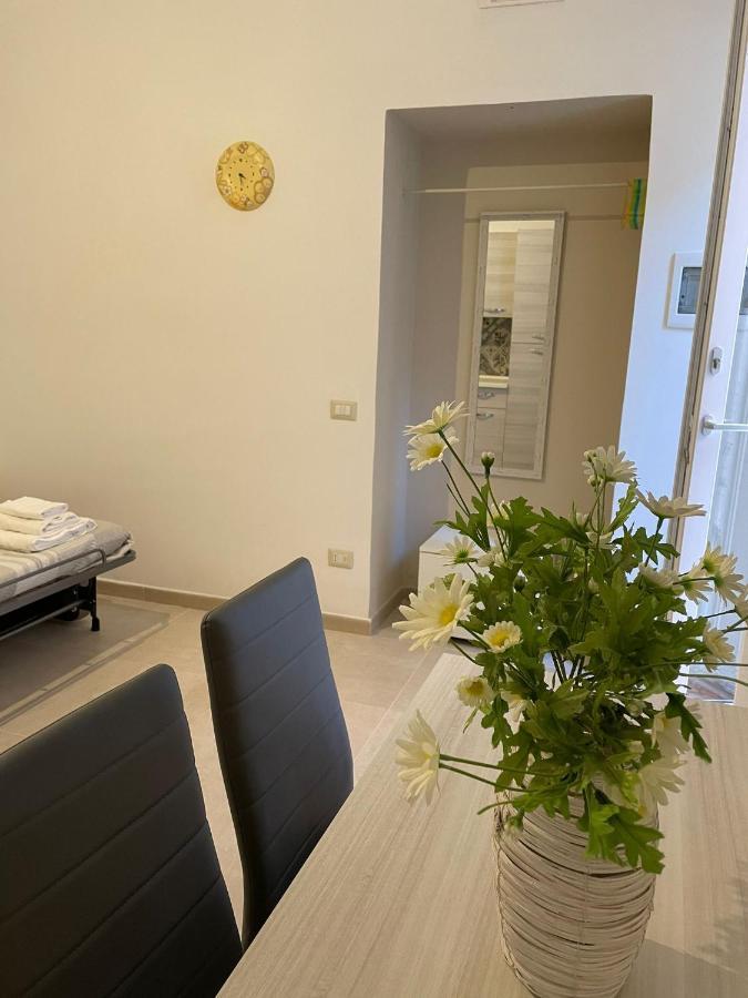 Ap Apartment - In Centro! กัลลีโปลี ภายนอก รูปภาพ