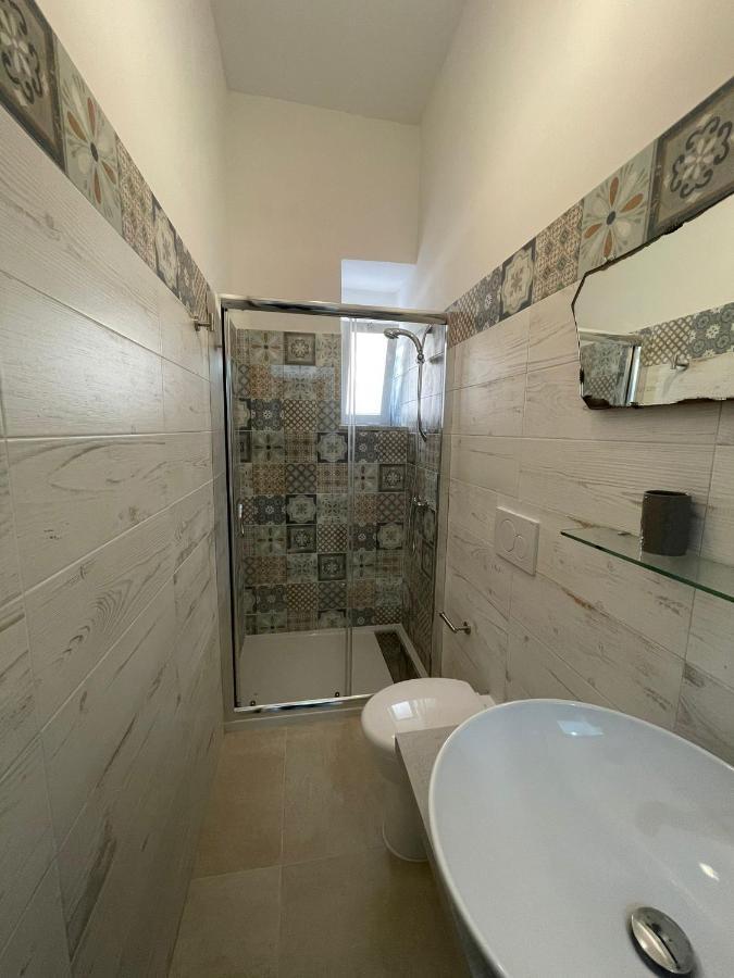 Ap Apartment - In Centro! กัลลีโปลี ภายนอก รูปภาพ