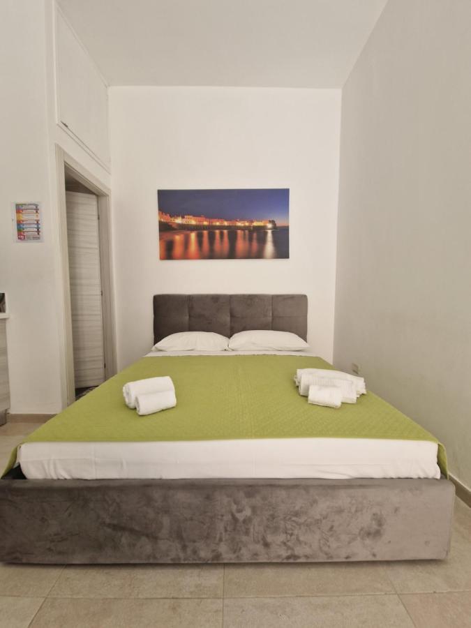Ap Apartment - In Centro! กัลลีโปลี ภายนอก รูปภาพ